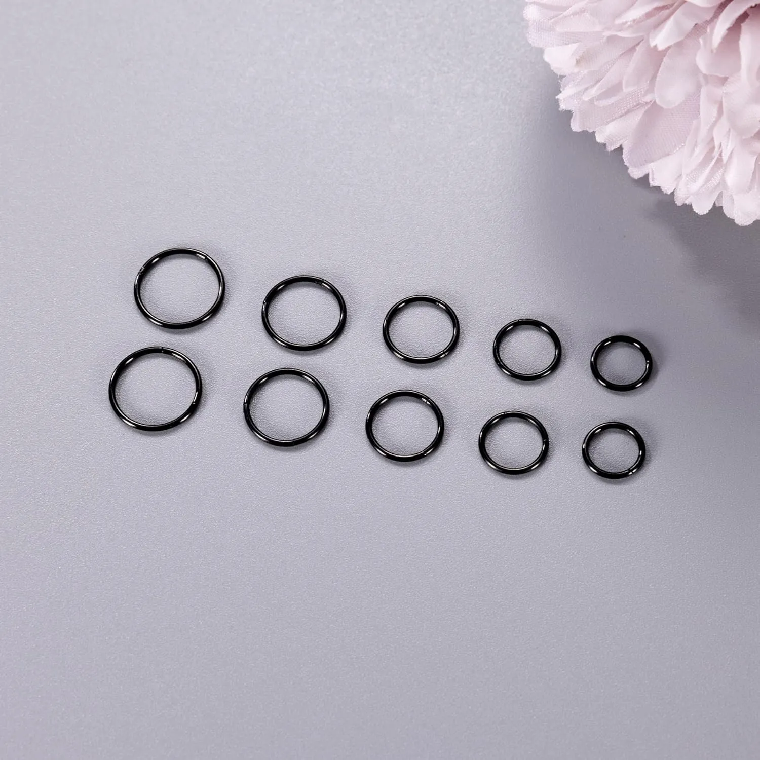 10Pcs 18G 20G Surgical Steel Nose Rings Hoops for Women Men Hinged Seamless Clicker Nose Hoops Cartilage Helix Tragus Daith Sleeper Earrings Hoop Hypoallergenic Nose Piercing 6/7/8/9/10MM
