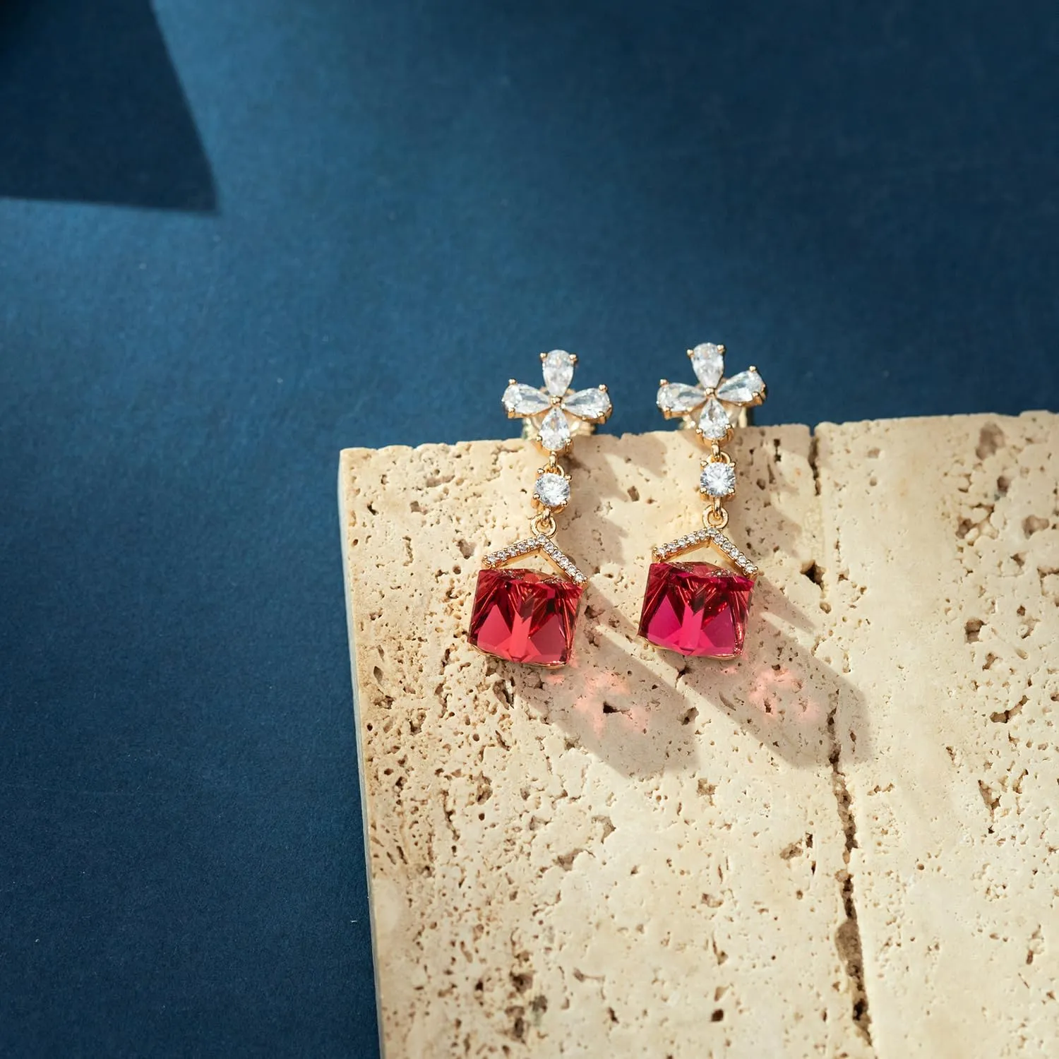 Austrian Crystal Dangle Earrings for Women Wedding Earrings18K Gold Plated Hypoallergenic Cubic Zirconia Flower Earrings for Brides Bridesmaids Prom Gift