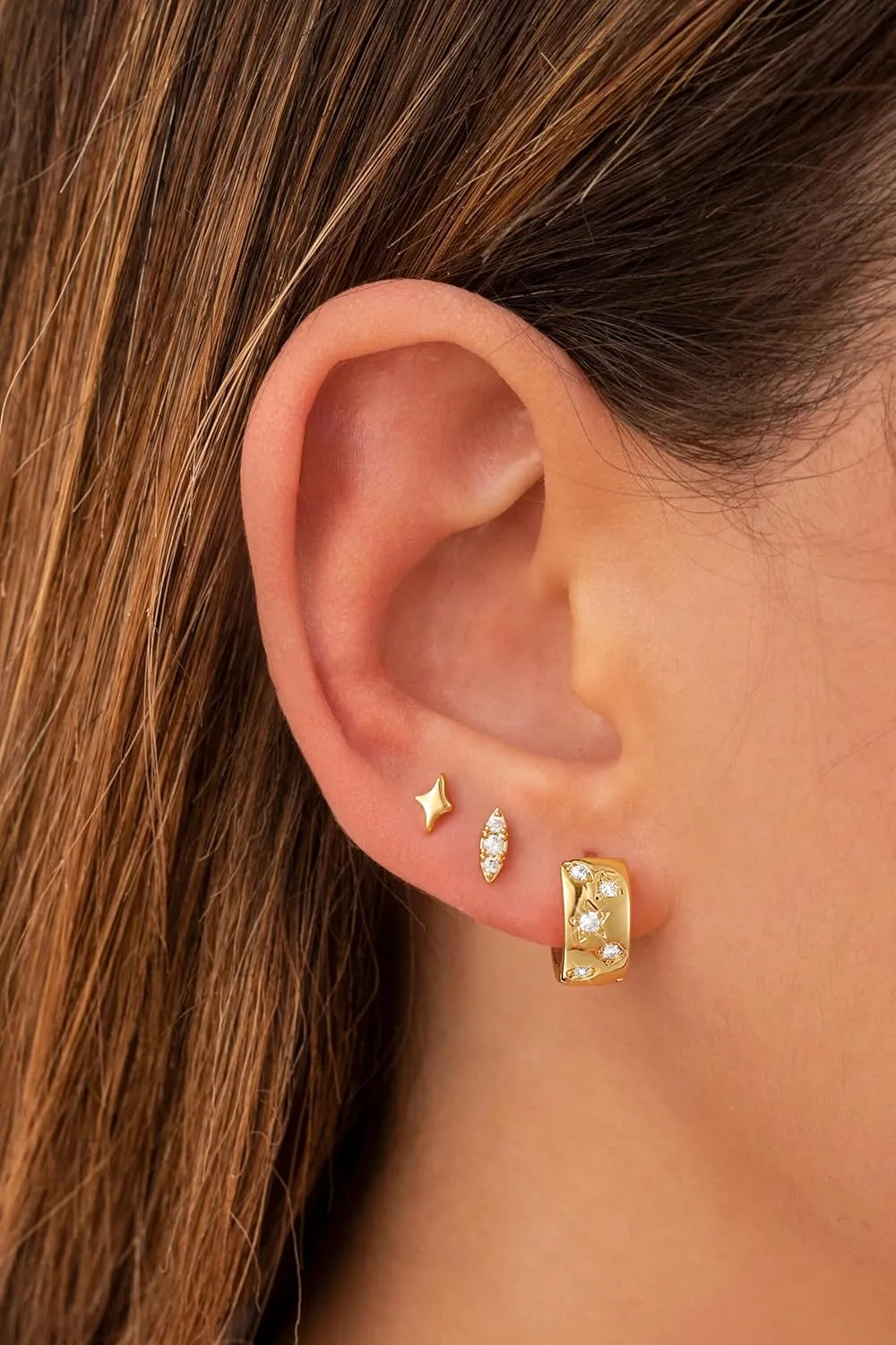 CHESKY Gold Hoop Earring Set for Women, 14K Gold Plated Chunky Simple Cuff Earrings Cubic Zirconia Star Hoop Earring Sets for Multiple Piercing Hypoallergenic Dainty Stud earrings Stacks Jewelry Gifts