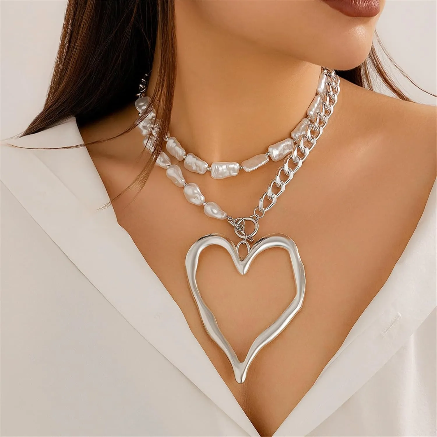 Chunky Gold Heart Necklace for Women,Statement Charm Love Pearl Choker Necklaces Punk Exaggerated Large Hollow Heart Pendant Necklace Dainty Y2k Jewelry