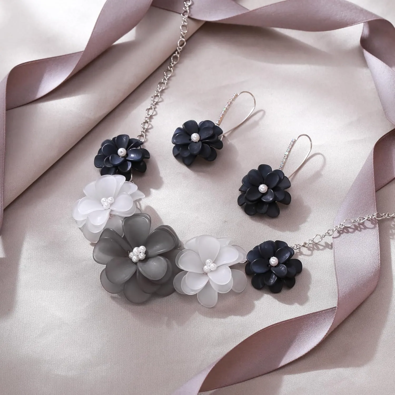 EVER FAITH Flower Collar Necklace, Faux Pearl Floral Summer Beach Statement Choker Necklaces Dangle Earrings for Women, Handmade Fashion Boho Party Prom Jewelry Accessories