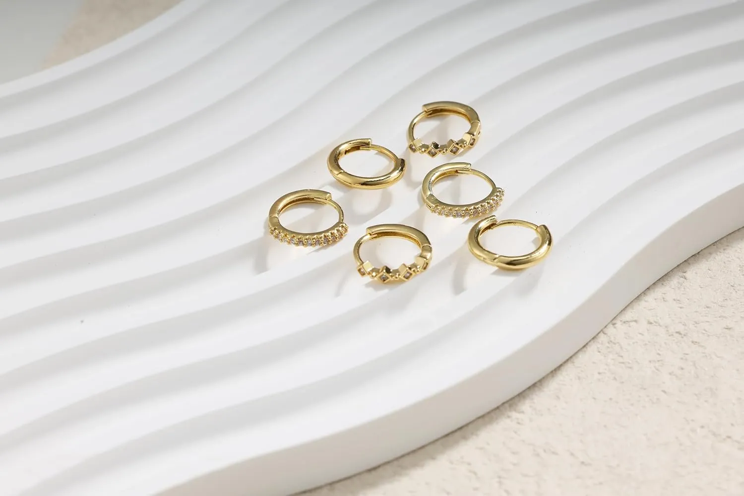 Gold Earrings for Women, 14k Gold Plated Earring Stack Hypoallergenic Pearl Drop Earring Dainty Gold Earrings for Women Trendy Cute Small Huggie Hoop Earring Fashion Womens Jewelry