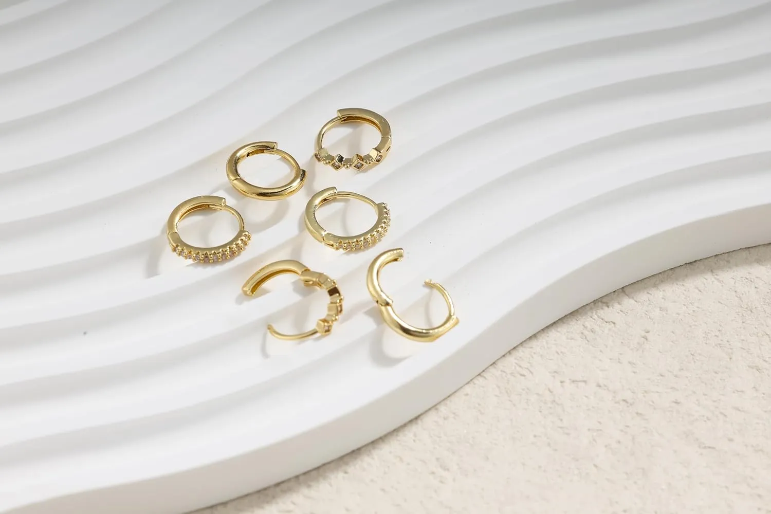 Gold Earrings for Women, 14k Gold Plated Earring Stack Hypoallergenic Pearl Drop Earring Dainty Gold Earrings for Women Trendy Cute Small Huggie Hoop Earring Fashion Womens Jewelry