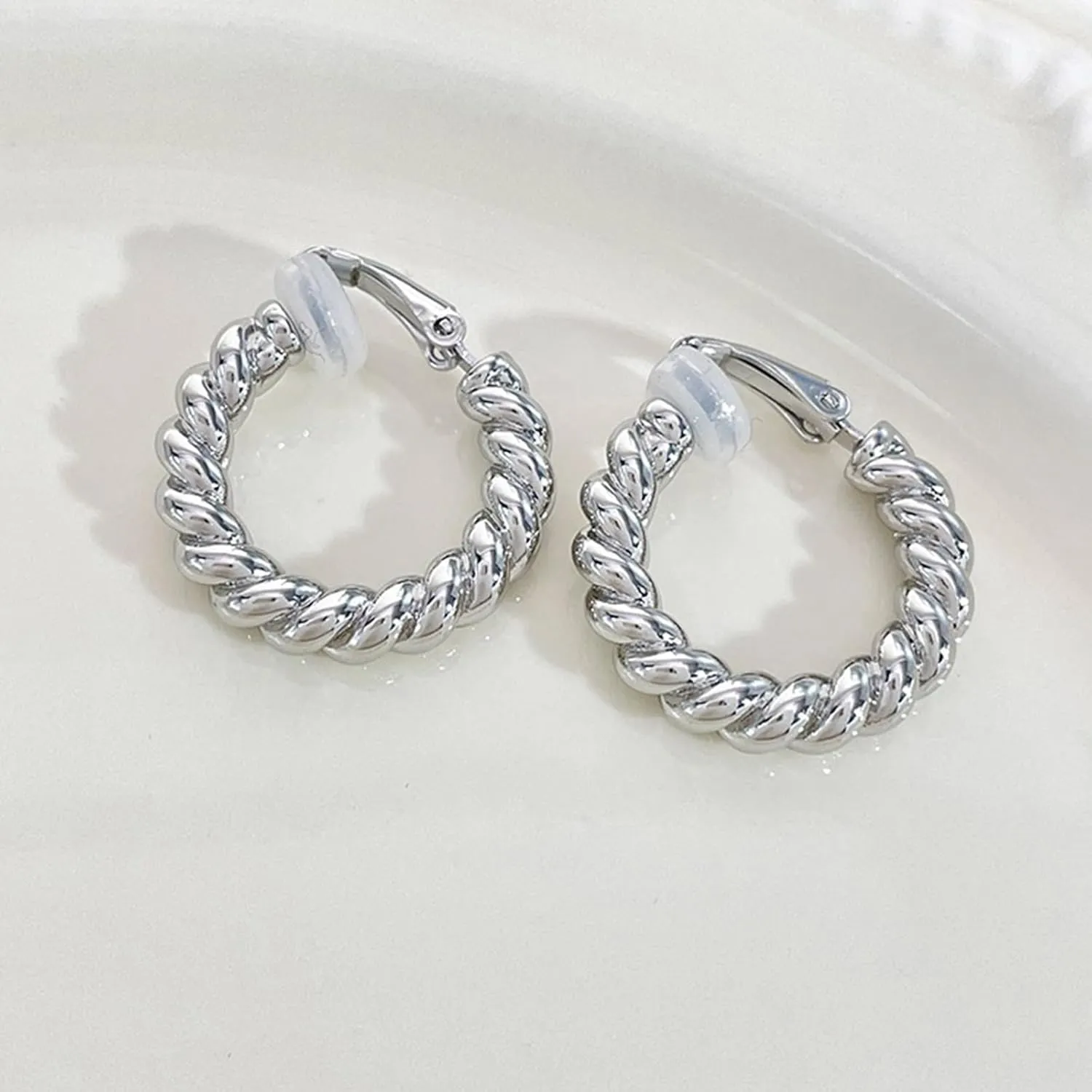 Gold Hoop Clip On Earrings for Women Twisted Thick Hoop Earrings Hypoallergenic Non Pierced Ears Hoops Jewelry