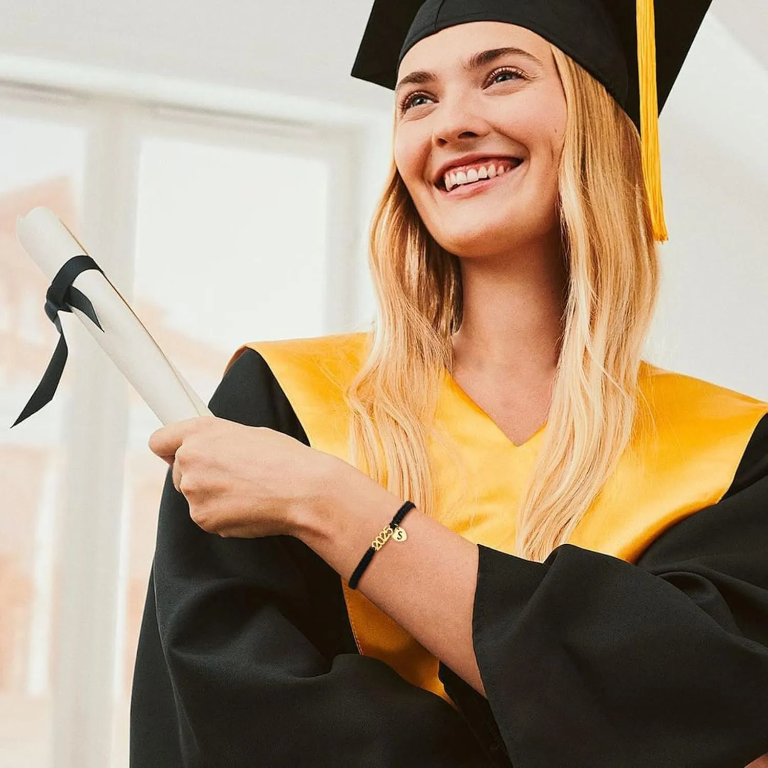Graduation Gifts for Her 2025 Initial Bracelets for Women High School College Graduation Gifts for Teen 5th 8th Grade Masters Degree Letter A-Z Bracelet Daughter Granddaughter Girlfriend Jewelry