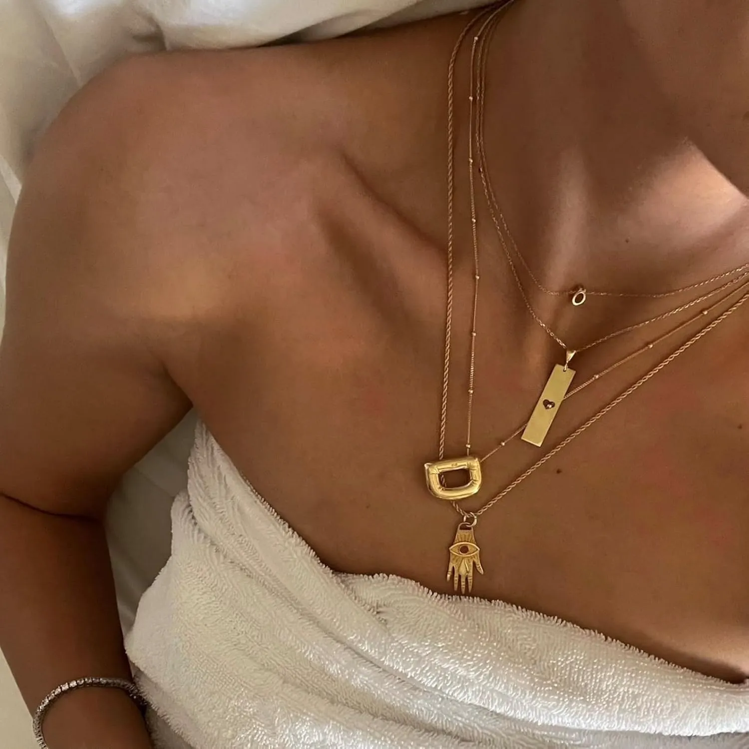 Initial Necklaces for Women,Trendy Gold Letter Necklace Dainty Gold Letter Necklace Chunky Initial Pendant Charm Custom Name Jewelry for Women Gifts
