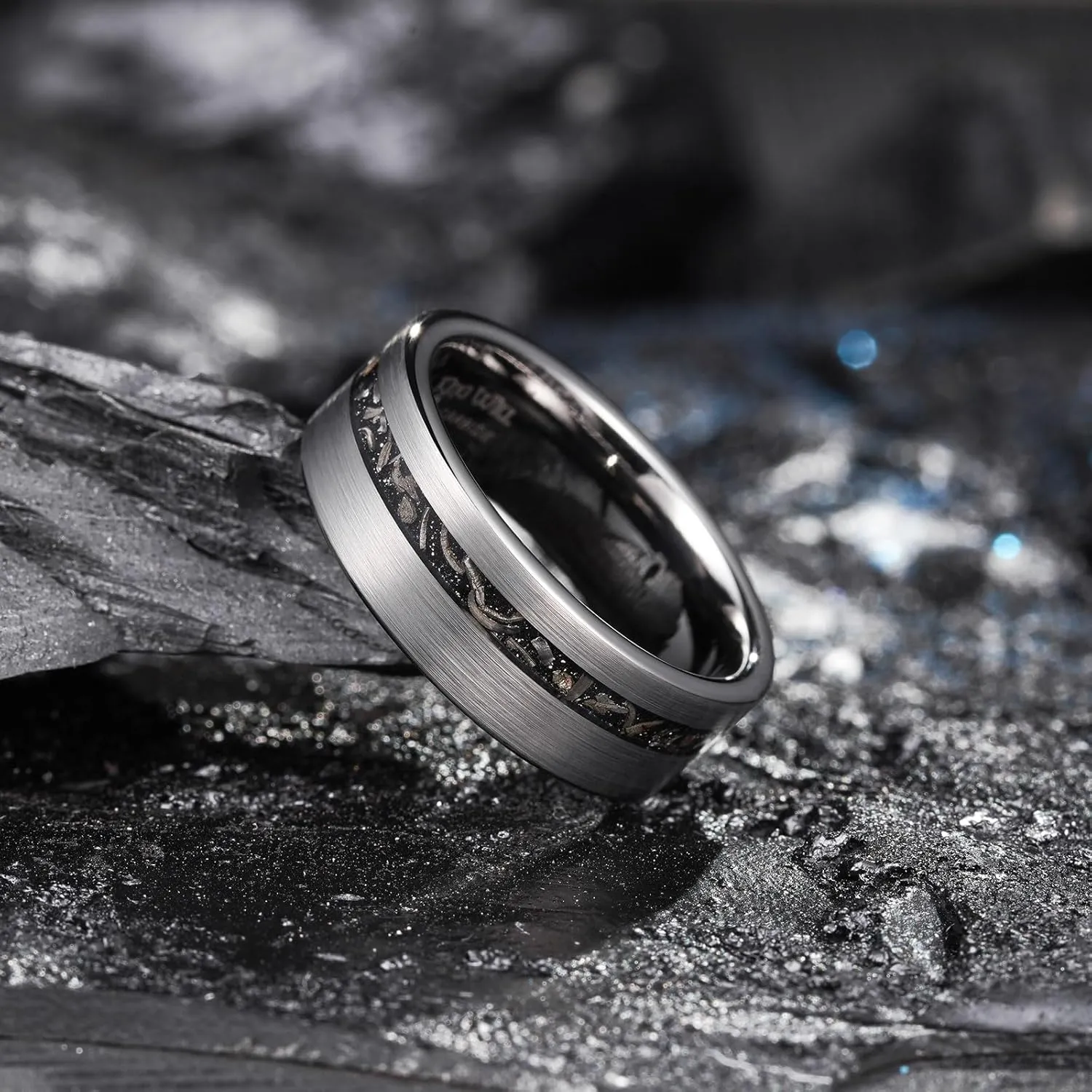 King Will Mens 8mm Hammered Tungsten Carbide Wedding Rings Gold Black Silver Imitated Meteorite Inlay Matte Brushed Tungsten Wedding Band