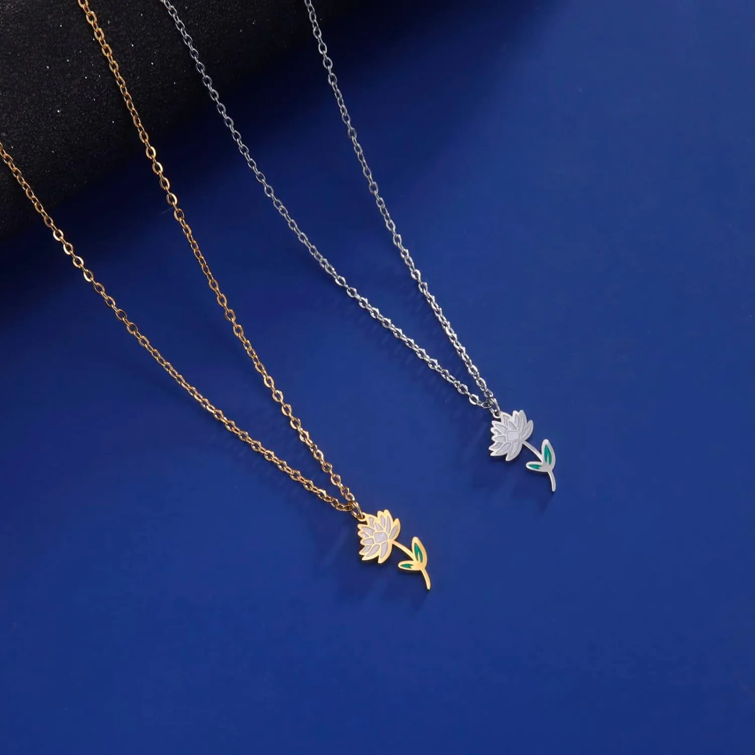 kkjoy Birth Month Flower Necklace Stainless Steel 12 Month Birthday Flower Drip Oil Pendant Necklace Best Friend Necklace Jewellery Gifts for Women