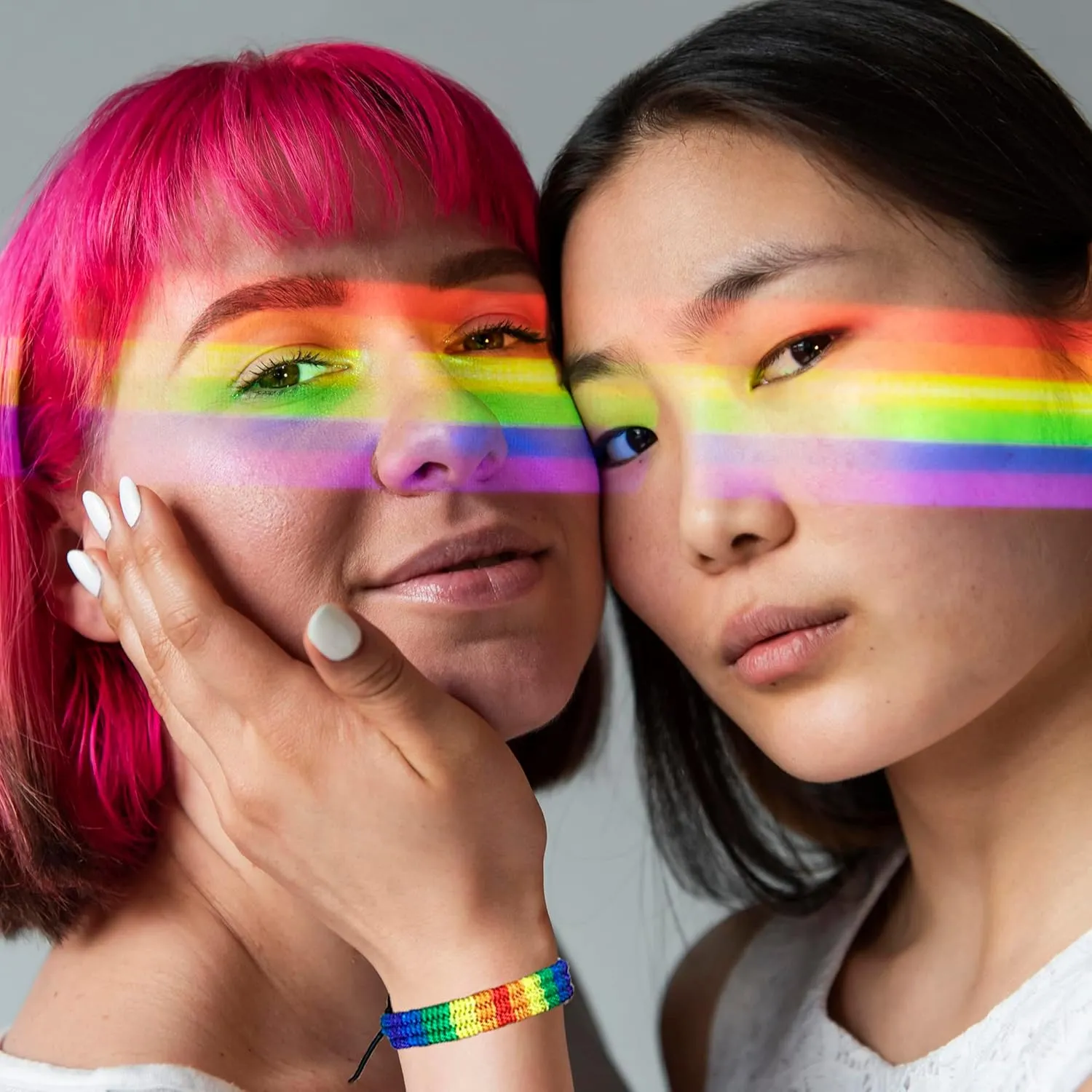 Rainbow LGBT Pride Bracelet for Lesbian Gay Bisexual Adjustable LGBTQ Pride Bracelets Handmade Braided Wristband Pride Month Friendship Bracelet Gifts for Men Women Bulk