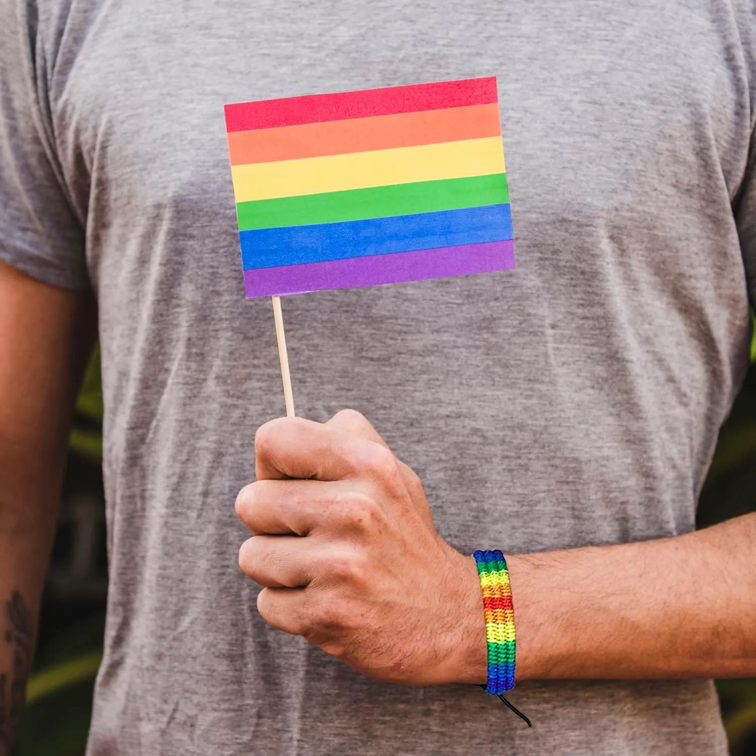 Rainbow LGBT Pride Bracelet for Lesbian Gay Bisexual Adjustable LGBTQ Pride Bracelets Handmade Braided Wristband Pride Month Friendship Bracelet Gifts for Men Women Bulk