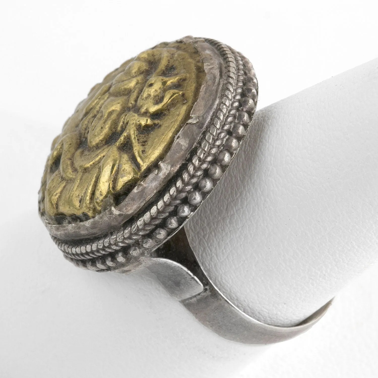 Vintage India sterling and brass coin ring size 7.5. rgvs182cs(e)